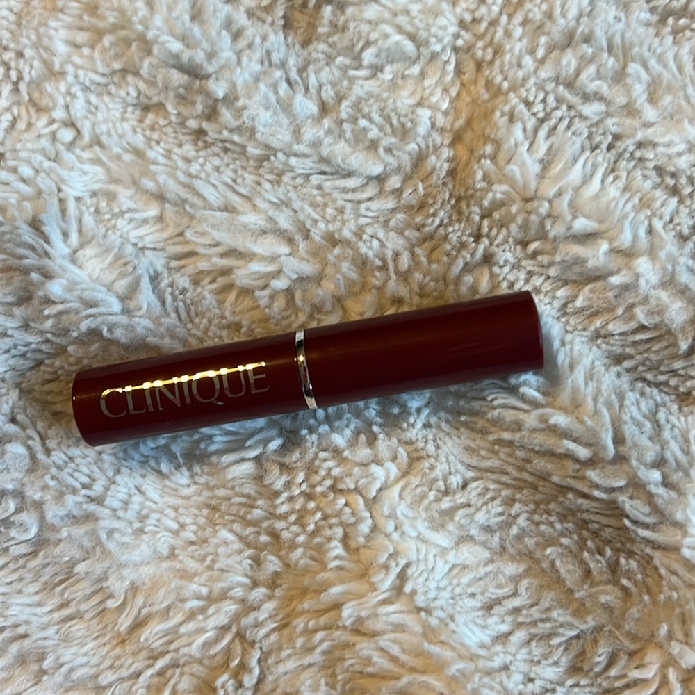 Makeup - Picture 14 of 15